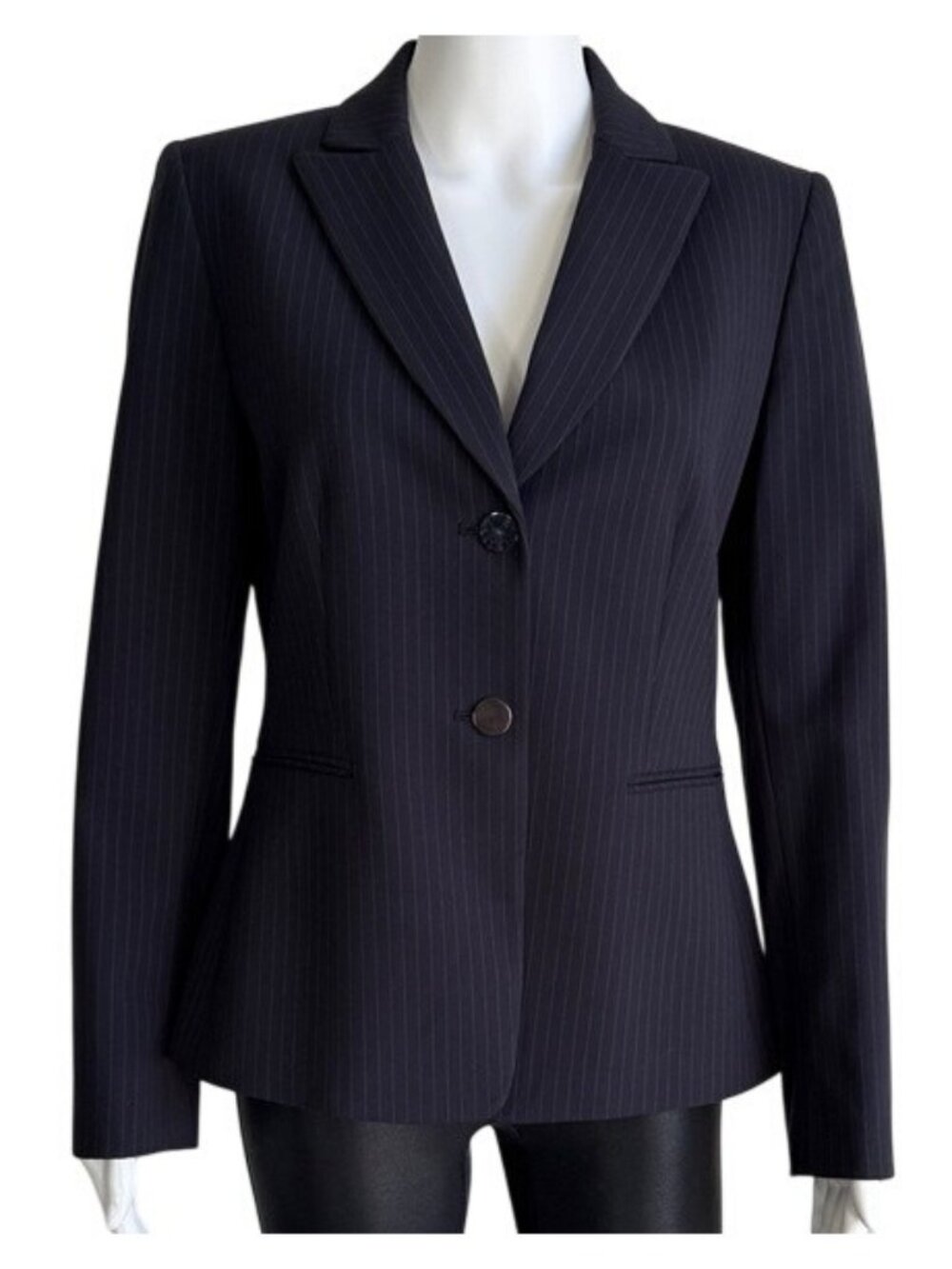 Tahari Arthur S. Levine Pinstripe Blazer – Size 6